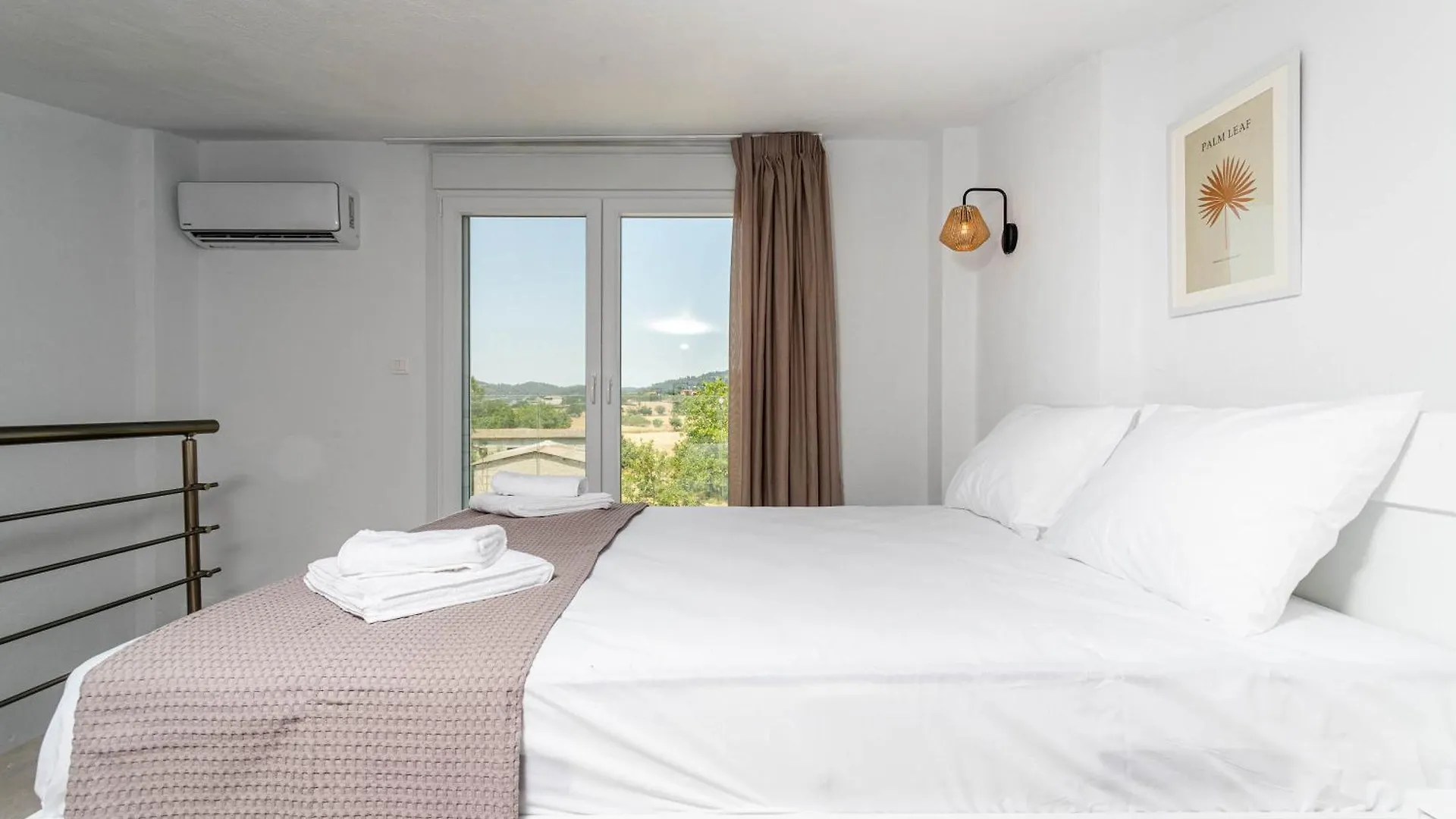 Viento Suites Posidi 0*,